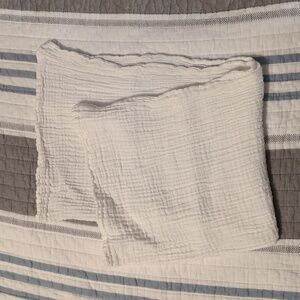 White H&M Muslin Blanket